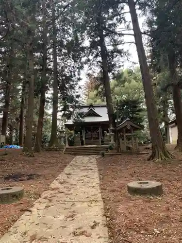 鷹巣神社の建物その他