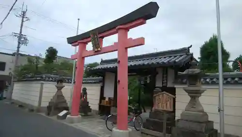 御霊神社の鳥居