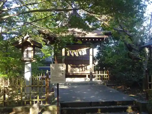 世田谷八幡宮の末社