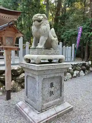 丹生神社の狛犬