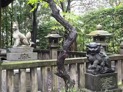 繁榮稲荷神社の狛犬