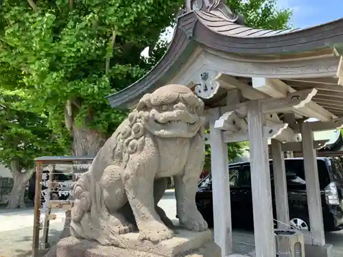 鴨居八幡神社の狛犬