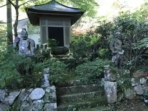 長安寺の建物その他