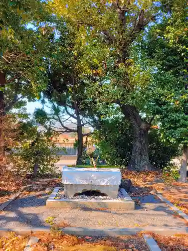 六所社（森本）の手水舎