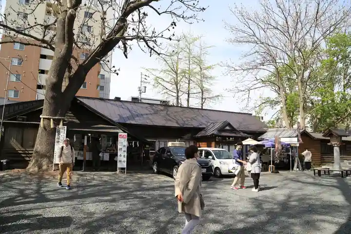 札幌諏訪神社の庭園