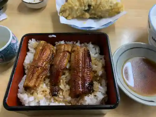 雷電神社の食事