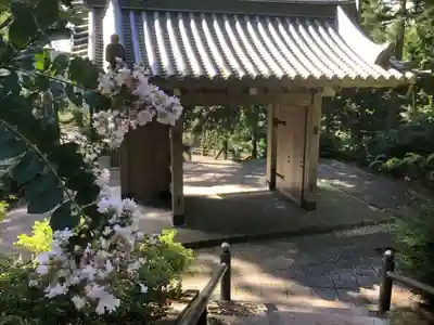 忉利天上寺の山門・神門