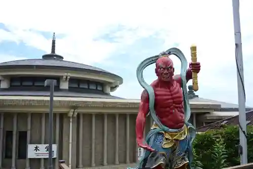 最福寺別院江の島大師の像