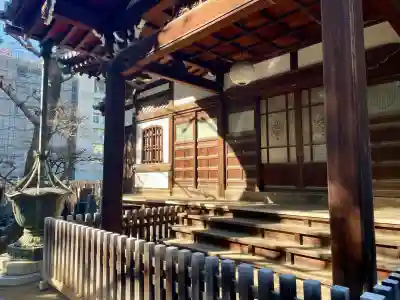 本立寺の{uncategorized: "未分類", other: "その他", undefined: "問題あり", building: "その他建物", grave: "お墓", sacred_gate: "鳥居", guardian: "狛犬", statue: "像", buddha: "仏像", history: "歴史", nature: "自然", garden: "庭園", animal: "動物", pagoda: "塔", temizu: "手水舎", mountain_gate: "山門・神門", sanctuary: "本殿・本堂", subordinate: "末社・摂社", art: "芸術", scenery: "景色", jizo: "地蔵", ema: "絵馬", goshuin: "御朱印", omikuji: "おみくじ", items: "授与品その他", amulet: "お守り", goshuincho: "御朱印帳", eats: "食事", festival: "お祭り", votive_dance: "神楽", shichigosan: "七五三参", wedding: "結婚式", experience: "体験その他", initially: "初詣", around: "周辺", anti_infection: "感染症対策"}