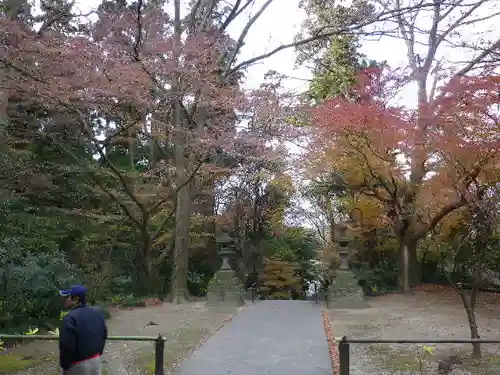 妙本寺の庭園