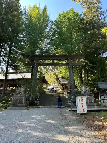 諏訪大社上社前宮(長野県)