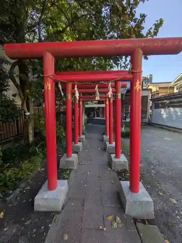 元宿堰稲荷神社(東京都)