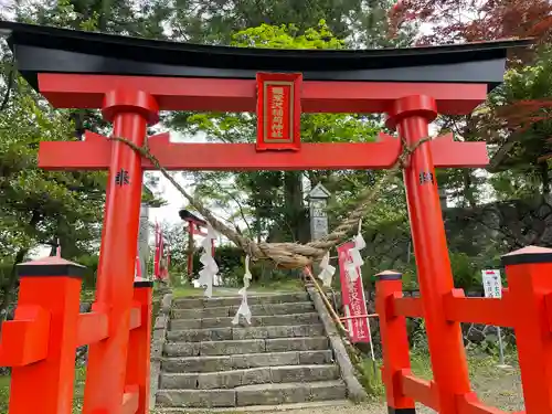 篠葉沢稲荷神社の鳥居