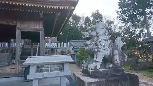 神明神社の狛犬