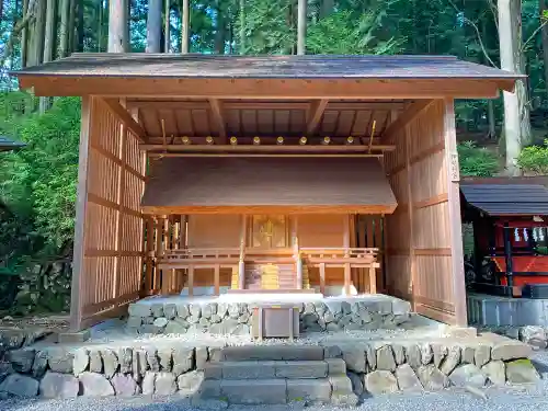 三峯神社の末社・摂社