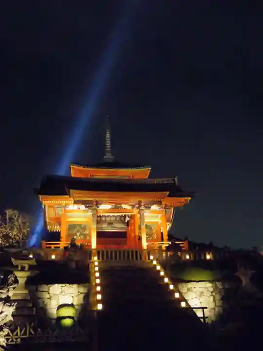 清水寺の山門・神門