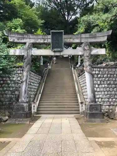 品川神社の鳥居