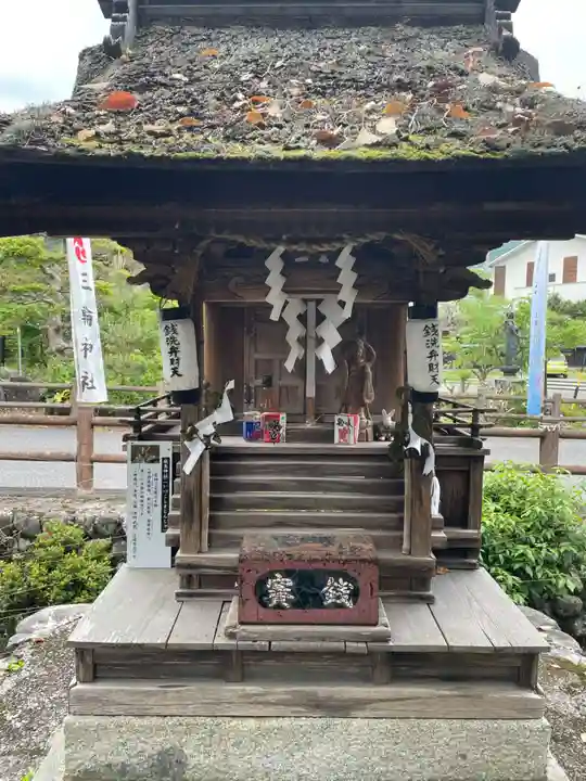 三輪神社の末社・摂社