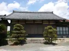 蓮花寺の本殿