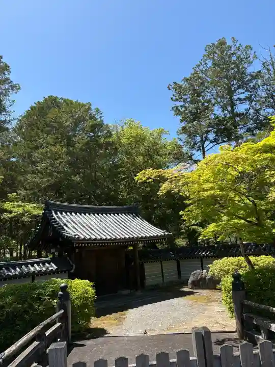 西芳寺の{uncategorized: "未分類", other: "その他", undefined: "問題あり", building: "その他建物", grave: "お墓", sacred_gate: "鳥居", guardian: "狛犬", statue: "像", buddha: "仏像", history: "歴史", nature: "自然", garden: "庭園", animal: "動物", pagoda: "塔", temizu: "手水舎", mountain_gate: "山門・神門", sanctuary: "本殿・本堂", subordinate: "末社・摂社", art: "芸術", scenery: "景色", jizo: "地蔵", ema: "絵馬", goshuin: "御朱印", omikuji: "おみくじ", items: "授与品その他", amulet: "お守り", goshuincho: "御朱印帳", eats: "食事", festival: "お祭り", votive_dance: "神楽", shichigosan: "七五三参", wedding: "結婚式", experience: "体験その他", initially: "初詣", around: "周辺", anti_infection: "感染症対策"}