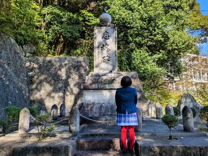 瀧山寺の建物その他