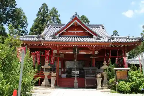 勝利寺の本殿・本堂