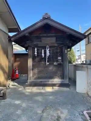 八雲神社 の{uncategorized: "未分類", other: "その他", undefined: "問題あり", building: "その他建物", grave: "お墓", sacred_gate: "鳥居", guardian: "狛犬", statue: "像", buddha: "仏像", history: "歴史", nature: "自然", garden: "庭園", animal: "動物", pagoda: "塔", temizu: "手水舎", mountain_gate: "山門・神門", sanctuary: "本殿・本堂", subordinate: "末社・摂社", art: "芸術", scenery: "景色", jizo: "地蔵", ema: "絵馬", goshuin: "御朱印", omikuji: "おみくじ", items: "授与品その他", amulet: "お守り", goshuincho: "御朱印帳", eats: "食事", festival: "お祭り", votive_dance: "神楽", shichigosan: "七五三参", wedding: "結婚式", experience: "体験その他", initially: "初詣", around: "周辺", anti_infection: "感染症対策"}