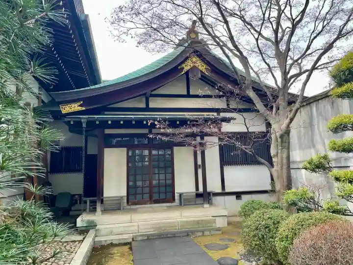 全勝寺の{uncategorized: "未分類", other: "その他", undefined: "問題あり", building: "その他建物", grave: "お墓", sacred_gate: "鳥居", guardian: "狛犬", statue: "像", buddha: "仏像", history: "歴史", nature: "自然", garden: "庭園", animal: "動物", pagoda: "塔", temizu: "手水舎", mountain_gate: "山門・神門", sanctuary: "本殿・本堂", subordinate: "末社・摂社", art: "芸術", scenery: "景色", jizo: "地蔵", ema: "絵馬", goshuin: "御朱印", omikuji: "おみくじ", items: "授与品その他", amulet: "お守り", goshuincho: "御朱印帳", eats: "食事", festival: "お祭り", votive_dance: "神楽", shichigosan: "七五三参", wedding: "結婚式", experience: "体験その他", initially: "初詣", around: "周辺", anti_infection: "感染症対策"}