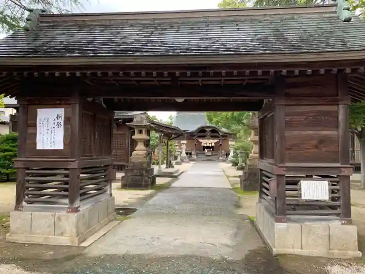 宇美神社の山門・神門