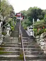 津照寺の山門・神門