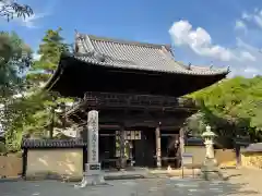 鶴林寺の山門