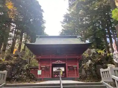 富士山東口本宮 冨士浅間神社の山門・神門