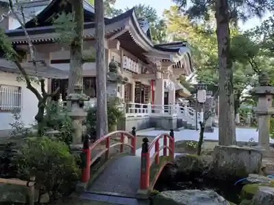 公智神社の本殿・本堂