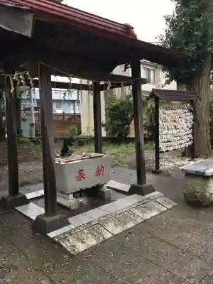 旭鎮守八幡神社の手水舎