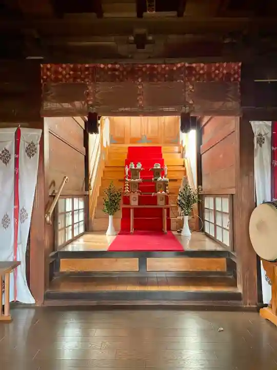 八杉神社の{uncategorized: "未分類", other: "その他", undefined: "問題あり", building: "その他建物", grave: "お墓", sacred_gate: "鳥居", guardian: "狛犬", statue: "像", buddha: "仏像", history: "歴史", nature: "自然", garden: "庭園", animal: "動物", pagoda: "塔", temizu: "手水舎", mountain_gate: "山門・神門", sanctuary: "本殿・本堂", subordinate: "末社・摂社", art: "芸術", scenery: "景色", jizo: "地蔵", ema: "絵馬", goshuin: "御朱印", omikuji: "おみくじ", items: "授与品その他", amulet: "お守り", goshuincho: "御朱印帳", eats: "食事", festival: "お祭り", votive_dance: "神楽", shichigosan: "七五三参", wedding: "結婚式", experience: "体験その他", initially: "初詣", around: "周辺", anti_infection: "感染症対策"}