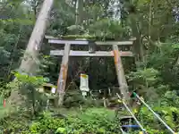 市房山神宮の鳥居