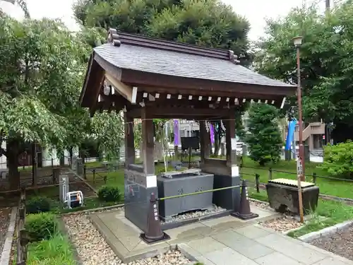 嶺白山神社の手水