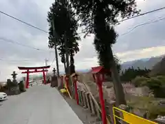 中之嶽神社の建物その他