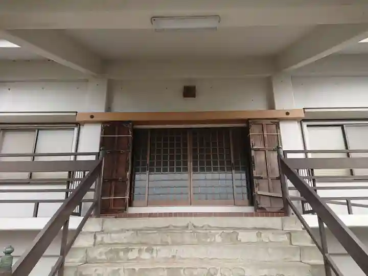 安楽寺の本殿・本堂