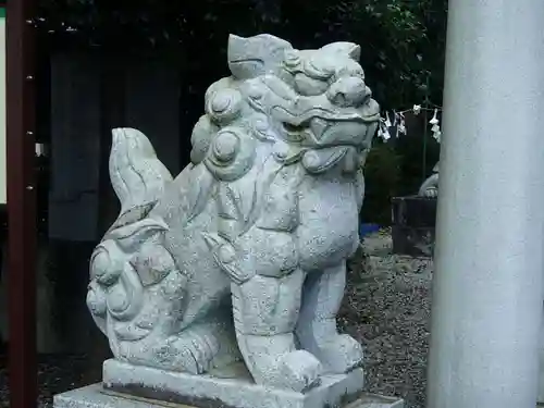 磐裂根裂神社の狛犬