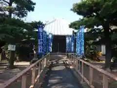 鳳出観音教会の建物その他