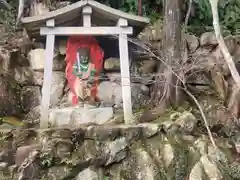 瓦屋寺の像