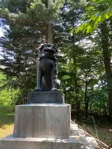 占冠神社の狛犬