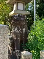 友呂岐神社の狛犬