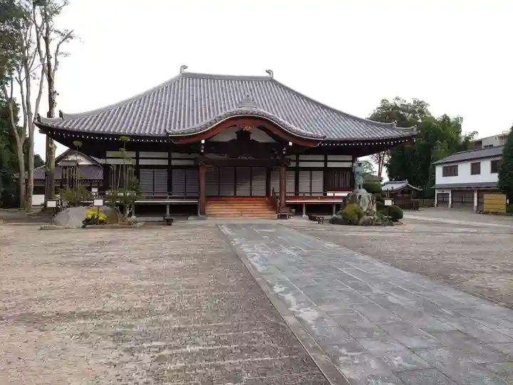 龍興寺の本殿・本堂