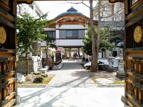 大休寺の山門・神門