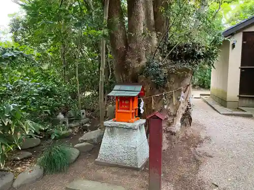 津八幡宮の末社