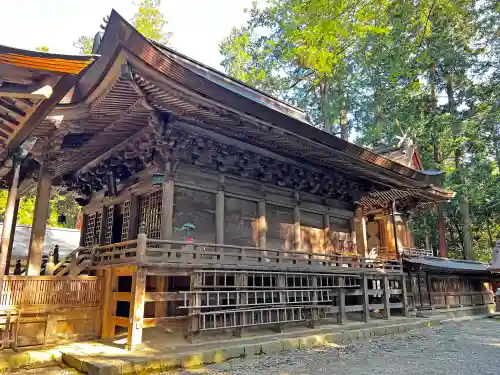 伊和神社の本殿・本堂