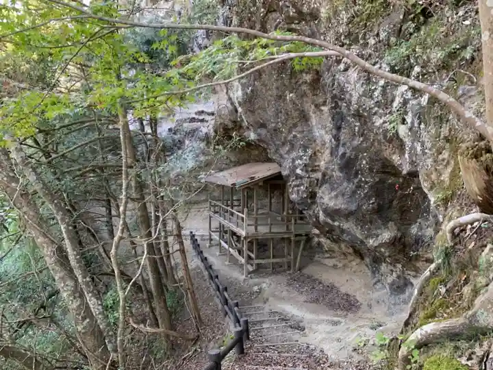 寂光不動尊の本殿・本堂