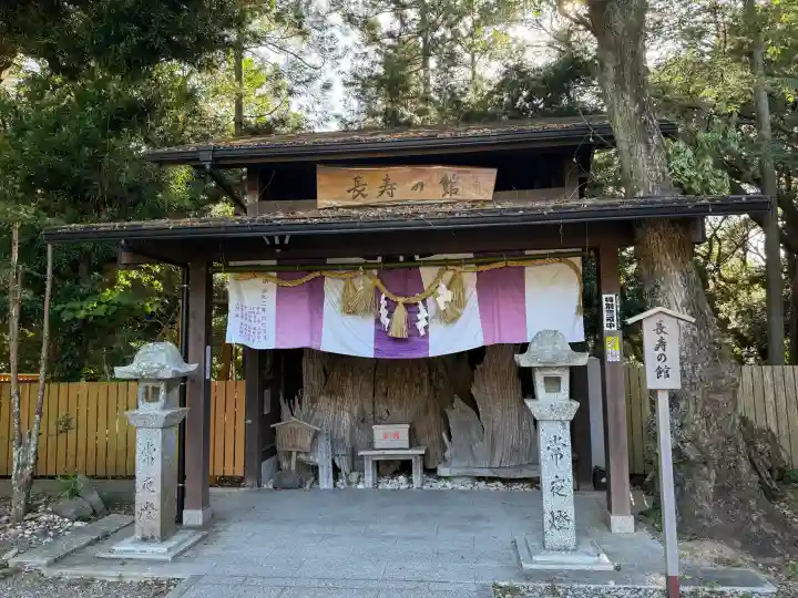 神明神社(石神さん)の{uncategorized: "未分類", other: "その他", undefined: "問題あり", building: "その他建物", grave: "お墓", sacred_gate: "鳥居", guardian: "狛犬", statue: "像", buddha: "仏像", history: "歴史", nature: "自然", garden: "庭園", animal: "動物", pagoda: "塔", temizu: "手水舎", mountain_gate: "山門・神門", sanctuary: "本殿・本堂", subordinate: "末社・摂社", art: "芸術", scenery: "景色", jizo: "地蔵", ema: "絵馬", goshuin: "御朱印", omikuji: "おみくじ", items: "授与品その他", amulet: "お守り", goshuincho: "御朱印帳", eats: "食事", festival: "お祭り", votive_dance: "神楽", shichigosan: "七五三参", wedding: "結婚式", experience: "体験その他", initially: "初詣", around: "周辺", anti_infection: "感染症対策"}
